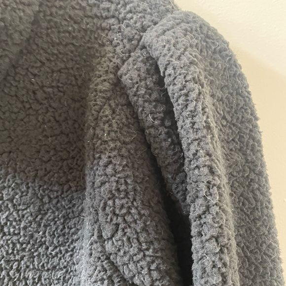 Teddy jacket NWT with faux leather trim - Picture 5 of 7